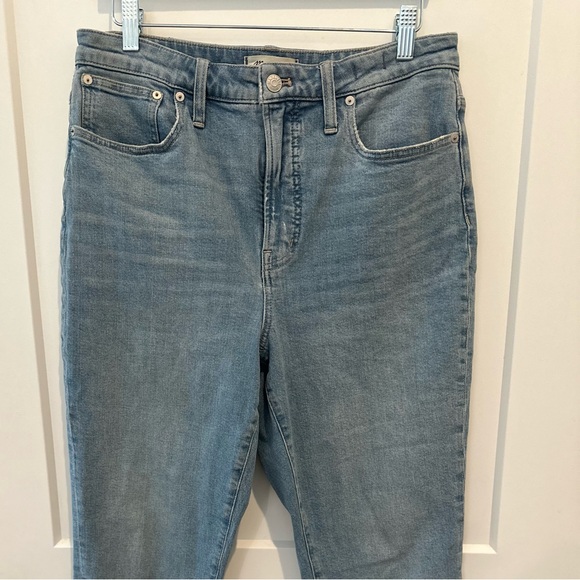 BOGO Madewell Curvy Perfect Vintage Jean with raw hem - Picture 5 of 10